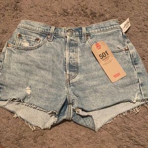 NWT Levi’s 501 high rise jean shorts